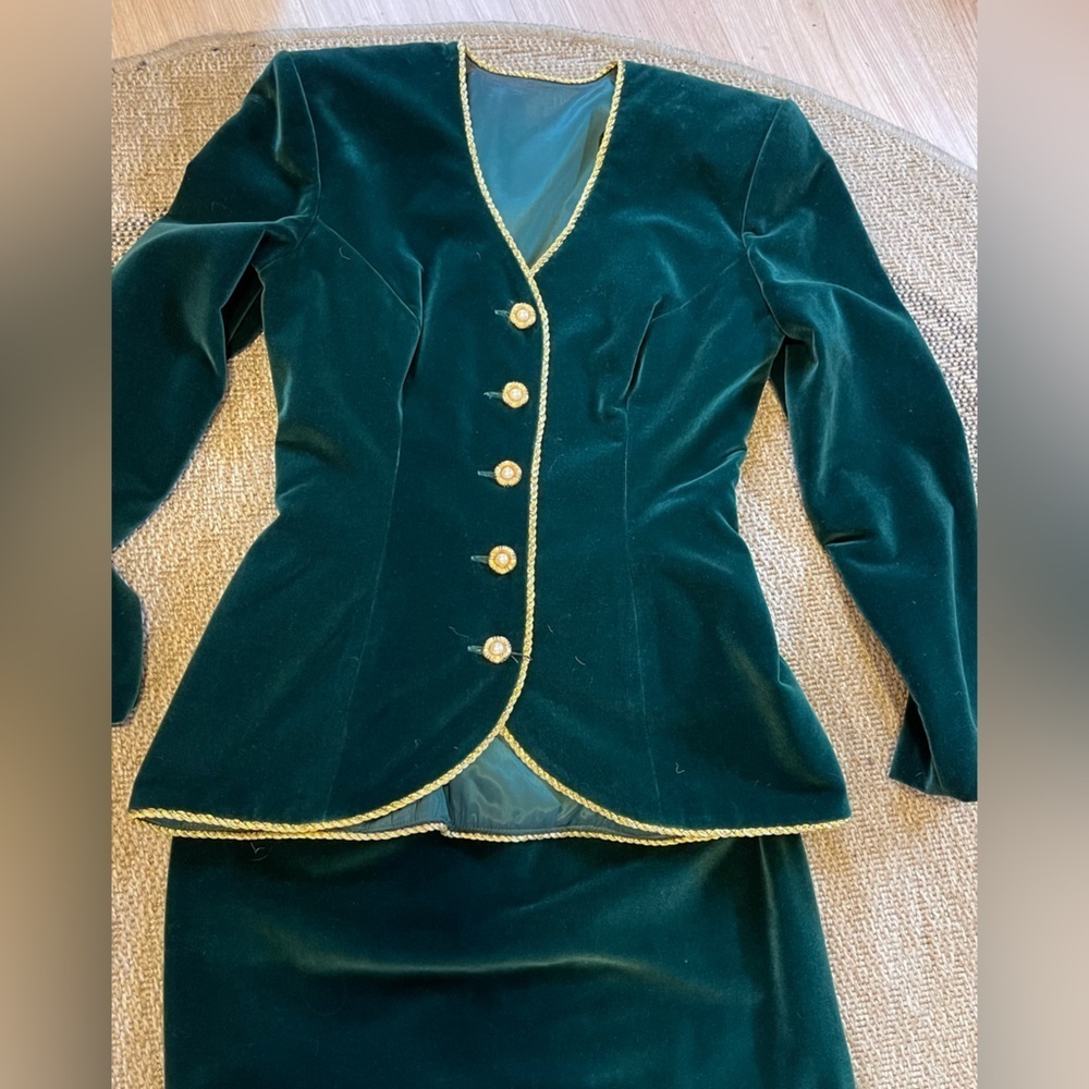 Vintage Green Velvet Skirt Suit with Gold Trim and Button Details - Picture 3 of 12